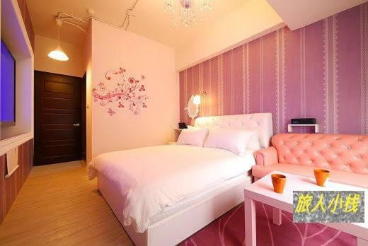 Traveler Station R15 Apartment Kaohsiung Bagian luar foto